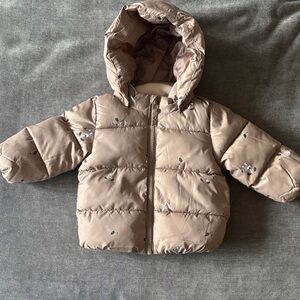 Kids Hooded Puffer Jacket in Light Taupe